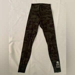 Lululemon Athletica Black Camouflage Leggings